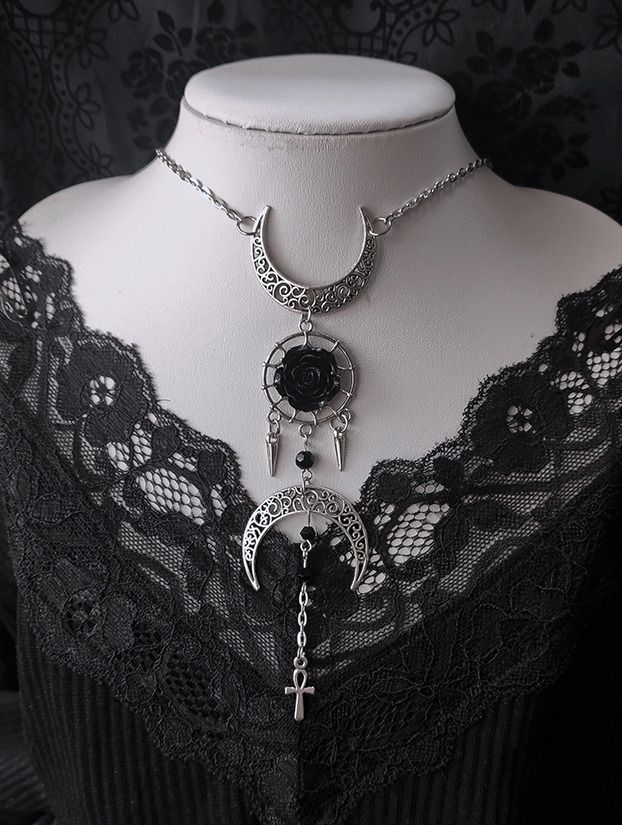 Silver Gothic Retro Rose Moon Dream Catcher Pendant Necklace