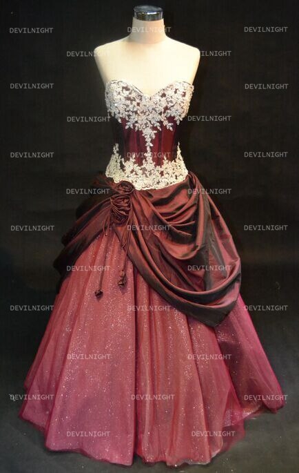 Taffeta Sweetheart Applique Ball Gown Gothic Wedding Dress