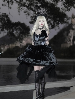 Black gothic lolita best sale