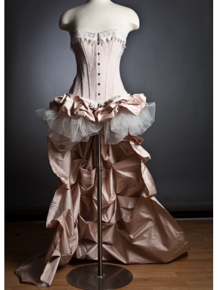 Alternative Fashion Clothing: Romantic Gothic Dresses