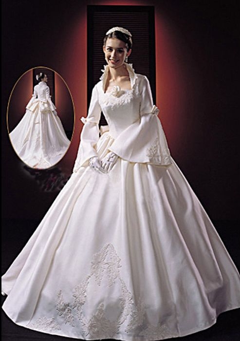 Princess Vintage Victorian Wedding Dress