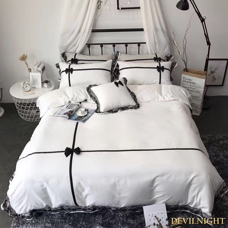 White and Black Gothic Sweet Comforter Set