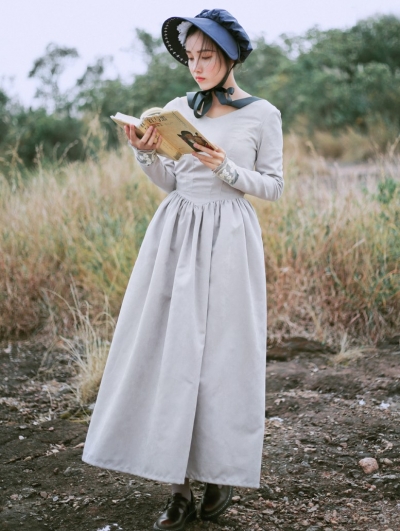 Ivory Long Sleeves Vintage Medieval Inspired Dress - Devilnight.co.uk